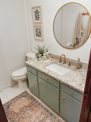 This bathroom…Man, it has been such a struggle to get the design right, but I’m so glad I persevered because today I’m sharing the final look that’s here to stay (although, don’t quote me on that since you guys know I love change)
