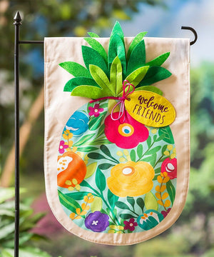 Are you looking to fluff outdoors a bit for Spring? Don't miss these Zulily Garden & Patio Flags on sale for $10!